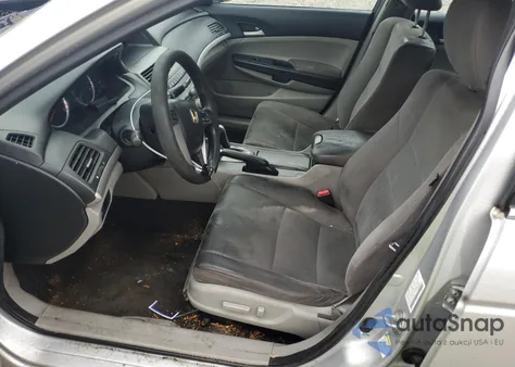 2011 Honda Accord Lxp z USA, uszkodzony, nr VIN 1HGCP2F46BA140132